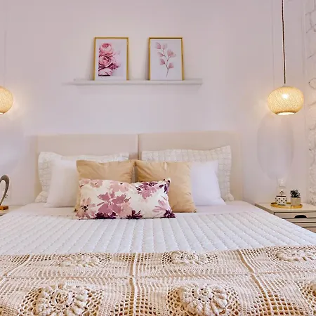 Daire Elena Luxury Agios Stefanos