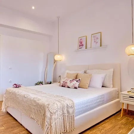 Elena Luxury Agios Stefanos Апартаменты Агиос Стефанос